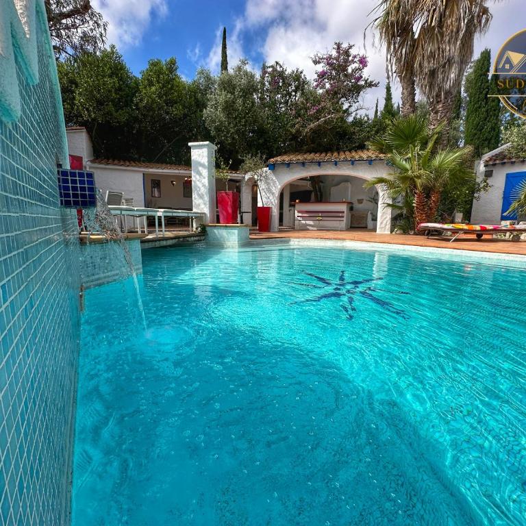 MAS M - Villa d'exception - Piscine - Jeux Enfants - BBQ - Plancha - Cheminée - Calme - 5 Chambres - SUDSEJOURCONCIERGERIE - Villa con Piscina Privata - 15