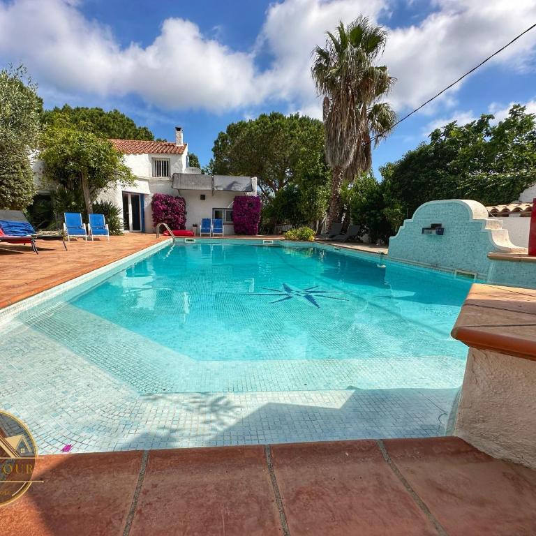 MAS M - Villa d'exception - Piscine - Jeux Enfants - BBQ - Plancha - Cheminée - Calme - 5 Chambres - SUDSEJOURCONCIERGERIE - Villa con Piscina Privata - 16