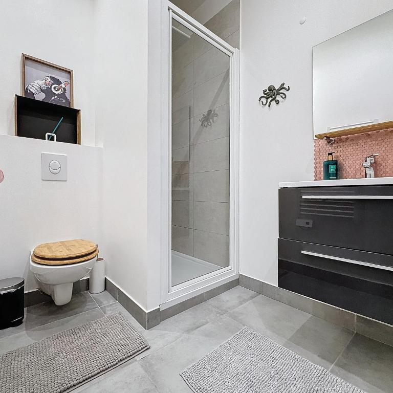 Charming 2-Bedroom Retreat Near City Center with Excellent Transport Links - Apartamento de 2 dormitorios - 15