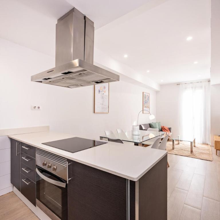 Sweett - Symphonic Central - Three-Bedroom Apartment - 11