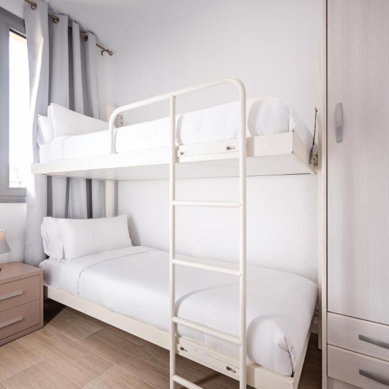 Sweett - Symphonic Central - Three-Bedroom Apartment - 8