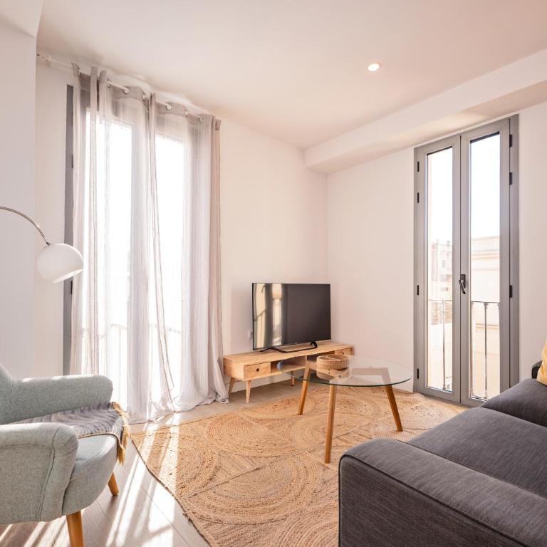 Sweett - Symphonic Central - Three-Bedroom Apartment - 1