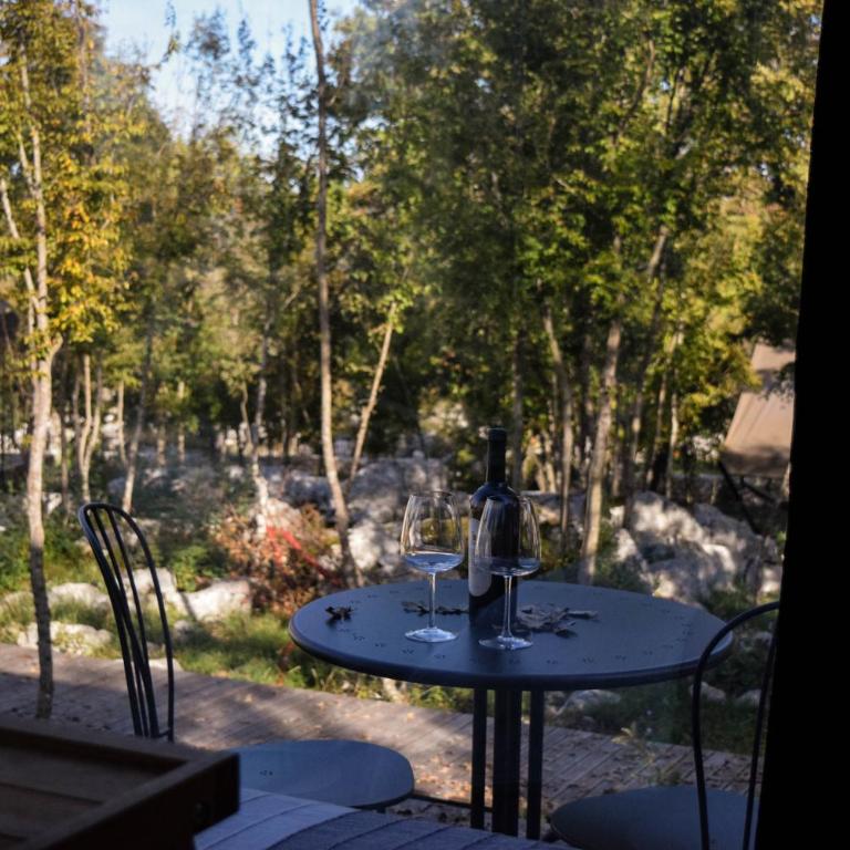 Oblun Eco Resort - Mirror Cabin - One-Bedroom Apartment with Garden View - 11