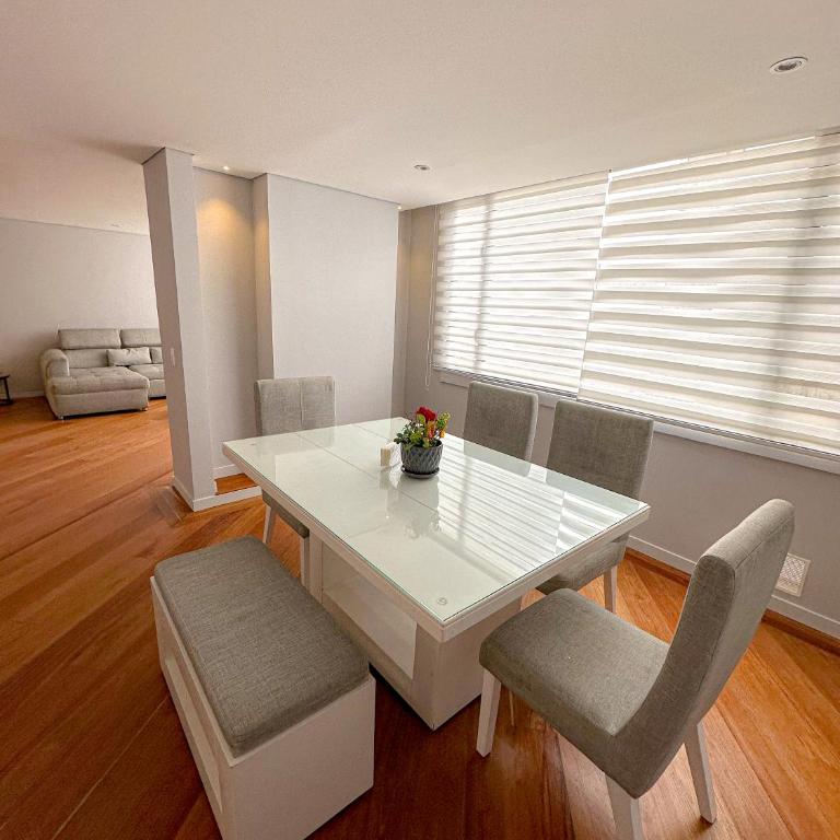 Vivienda lujosa y amplia en Chapinero Bogota - Casa de 5 dormitorios - 22