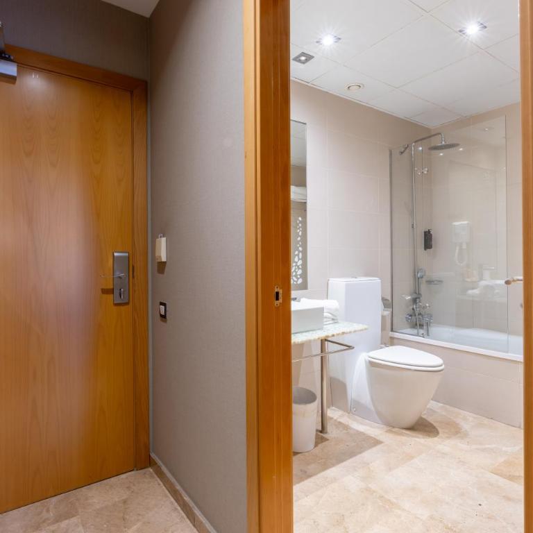 Hotel del Mar - Double or Twin Room - 16