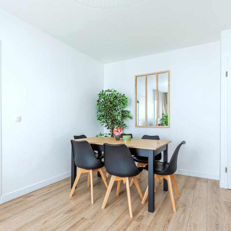 Cocon à la plaine Saint-Denis ! - Two-Bedroom Apartment - 14