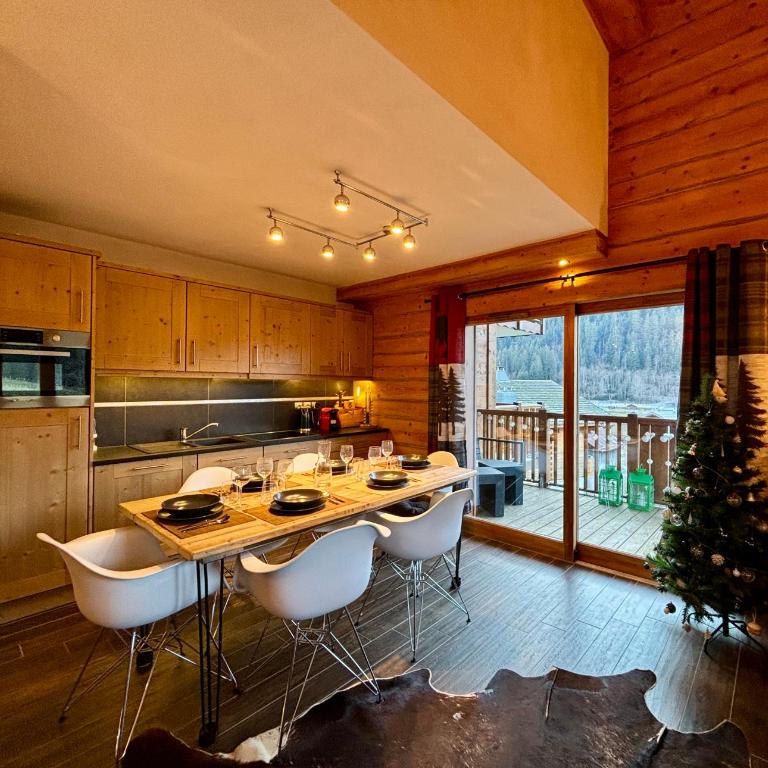 Chalets d'Angèle D5 - T3 Cosy à Châtel - Two-Bedroom Apartment with Terrace - 2