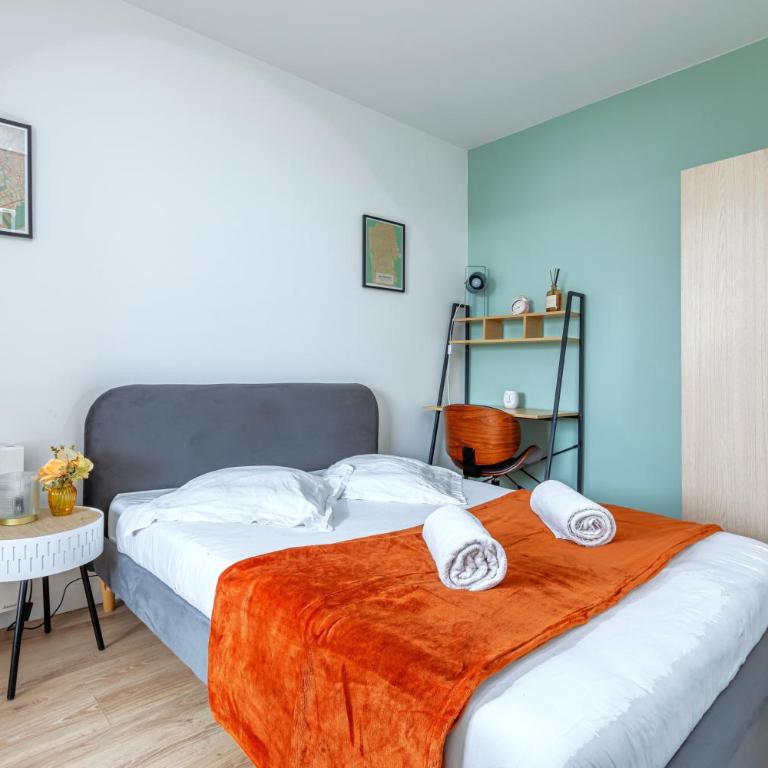 Cocon à la plaine Saint-Denis ! - Two-Bedroom Apartment - 2