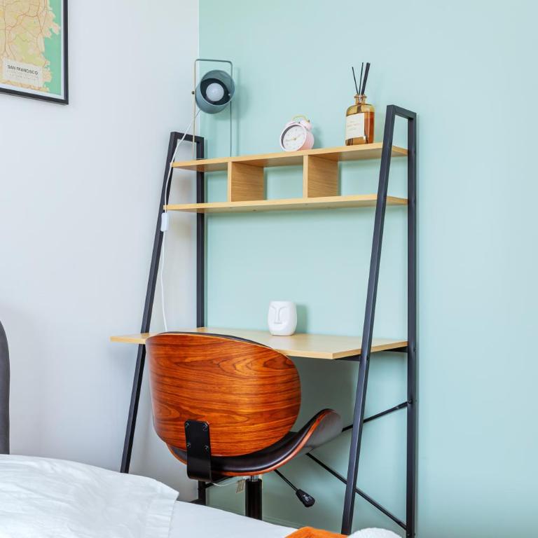 Cocon à la plaine Saint-Denis ! - Two-Bedroom Apartment - 16