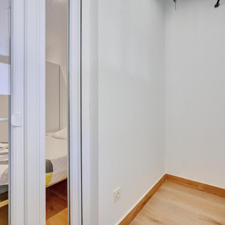 Studio Irati by Clabao - One-Bedroom Apartment - 10