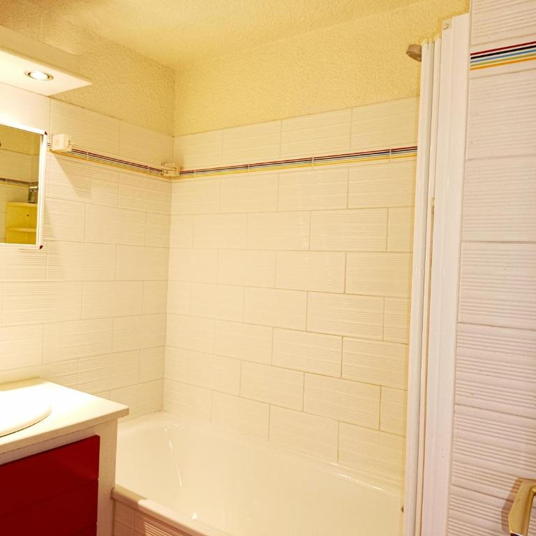Le Tavaillon - Two-Bedroom Apartment - 2