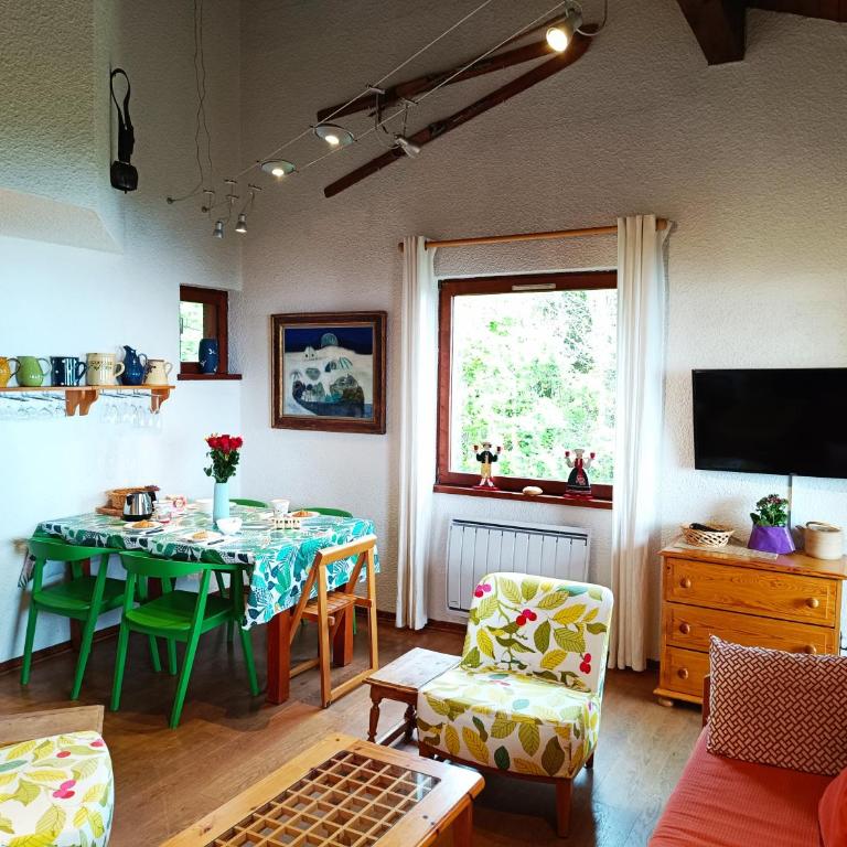 Le Tavaillon - Two-Bedroom Apartment - 6