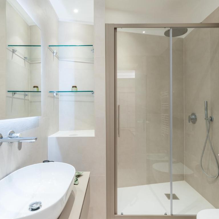 DOMUS LUX ANGELICA- Nearby Vatican - Deluxe Apartment mit 4 Schlafzimmern - 12