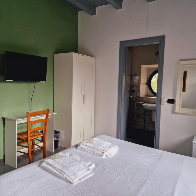 B&B e Ostello, Parco di Monza, CASCINA COSTA ALTA - Camera Matrimoniale - 14