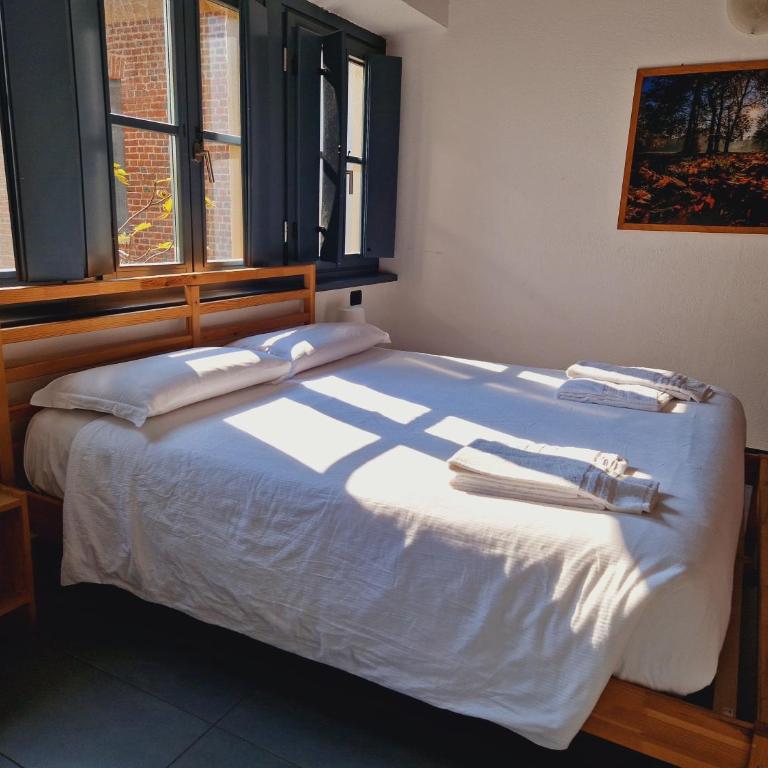 B&B e Ostello, Parco di Monza, CASCINA COSTA ALTA - Camera Matrimoniale - 1