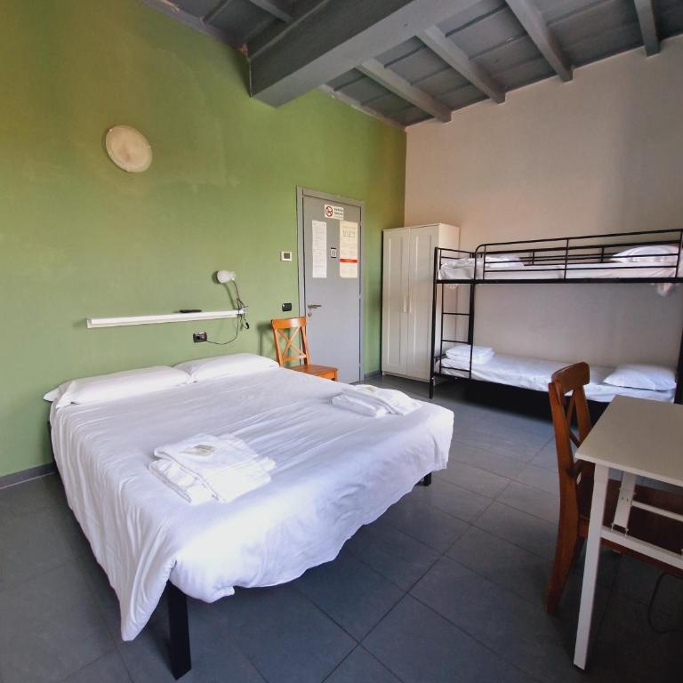 B&B e Ostello, Parco di Monza, CASCINA COSTA ALTA - Camera Familiare (2 Adulti + 2 Bambini) - 35