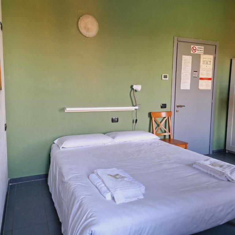 B&B e Ostello, Parco di Monza, CASCINA COSTA ALTA - Camera Familiare (2 Adulti + 2 Bambini) - 8