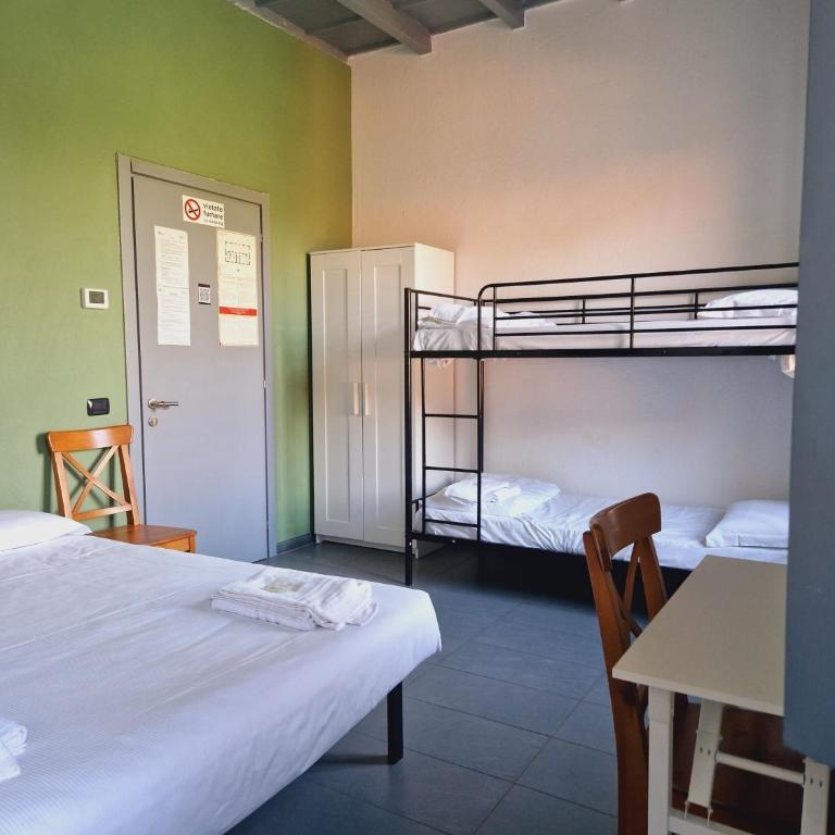 B&B e Ostello, Parco di Monza, CASCINA COSTA ALTA - Camera Familiare (2 Adulti + 2 Bambini) - 9