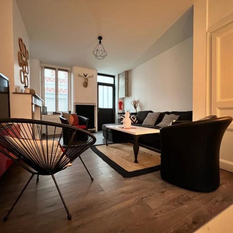 Home by Lucie - 2 chbres - Maison 2 Chambres - 14