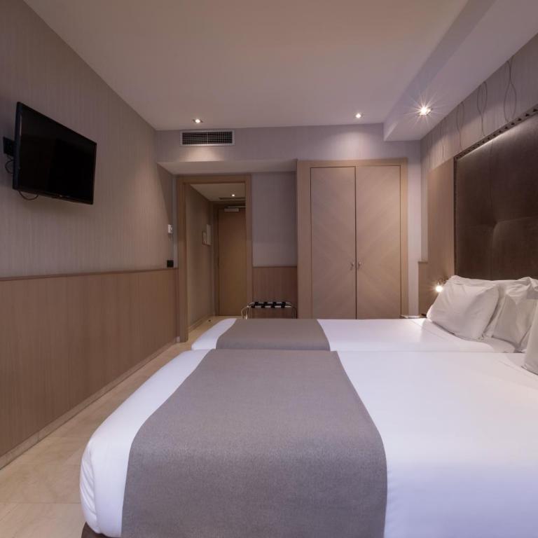 Gran Hotel Barcino 4 Estrellas SUPERIOR - Double or Twin Room - 15
