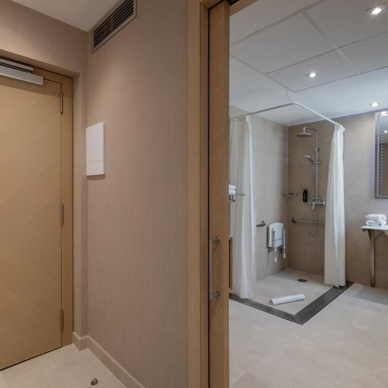 Gran Hotel Barcino 4 Estrellas SUPERIOR - Double or Twin Room - 31