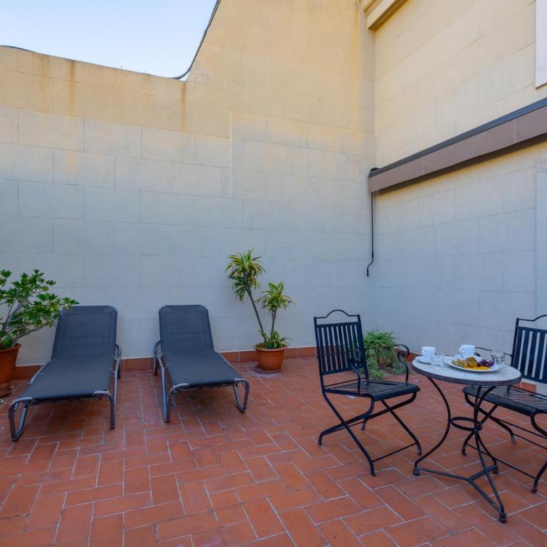 Gran Hotel Barcino 4 Estrellas SUPERIOR - Double or Twin Room with Terrace - 2