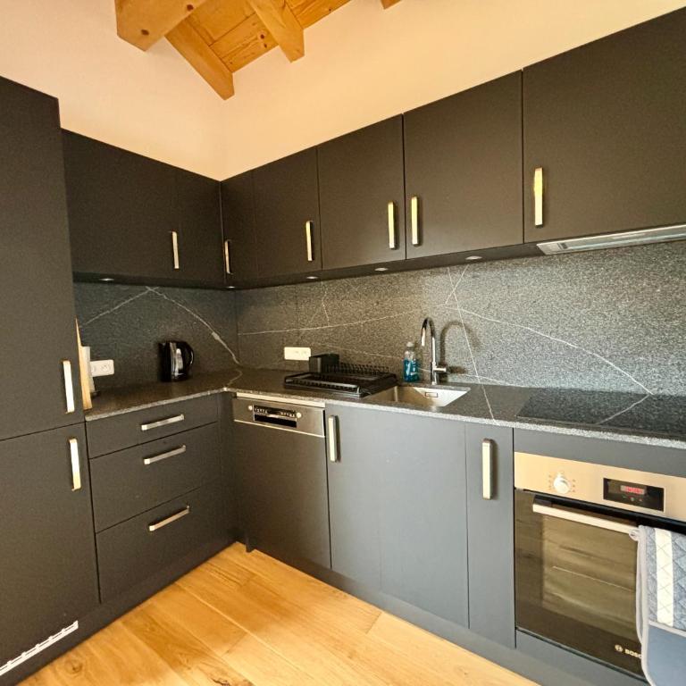 Grand T3 et Coin montagne - Central et lumineux - Appartement 2 Chambres avec Balcon - 8