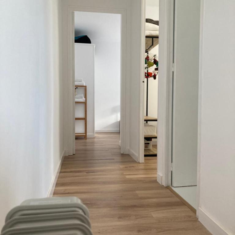 Mas Pinell Piscina - Two-Bedroom Apartment - 12
