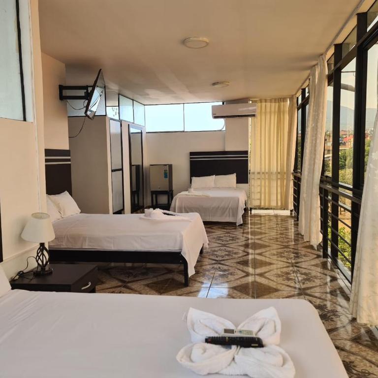 Master Suites - Habitación Triple - 1