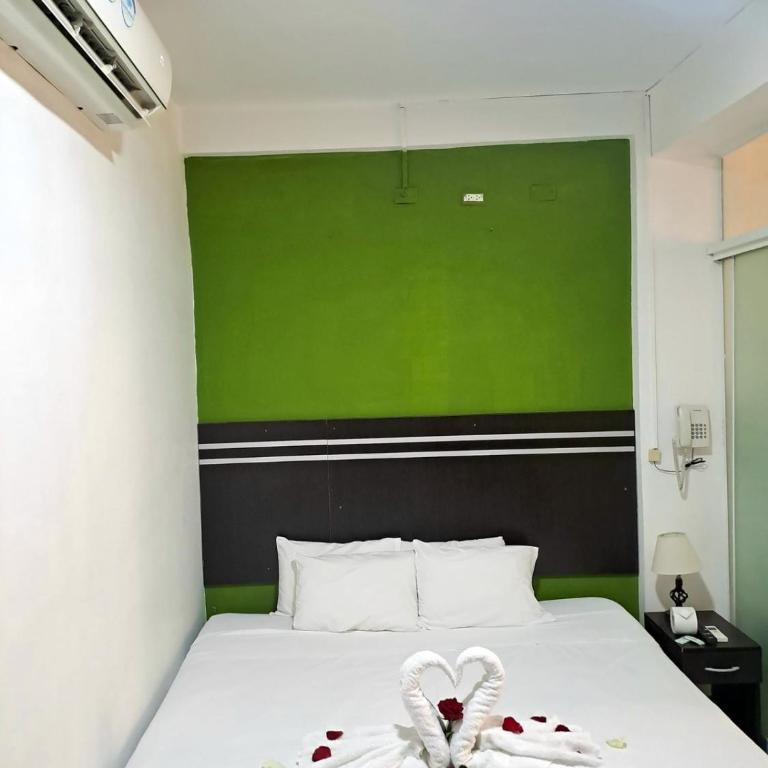 Master Suites - Suite - 2