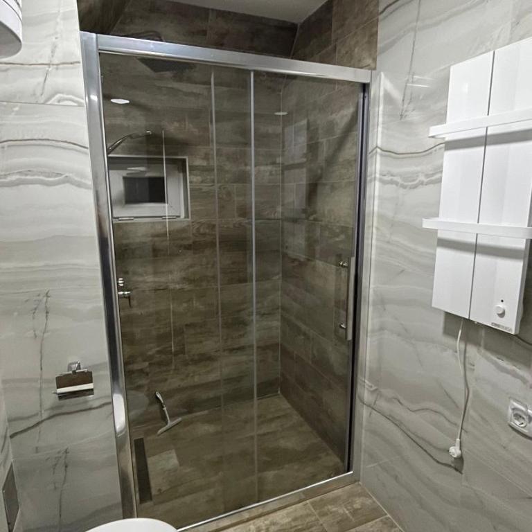 Geregs alibi - Apartman sa 1 Spavaćom Sobom, Balkonom i Pogledom na Planinu - 6