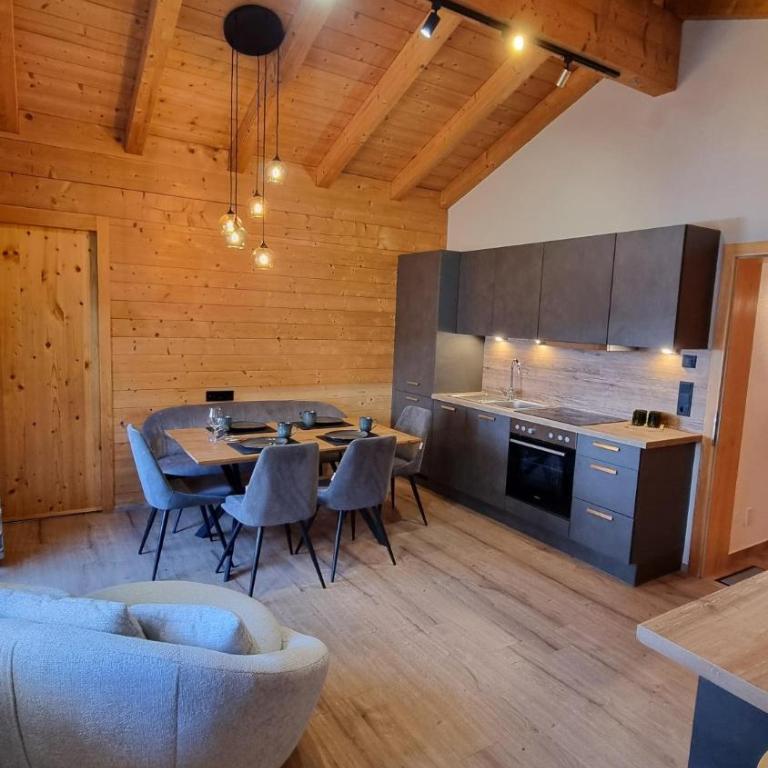Appartement Wälderhof - Two-Bedroom Apartment with Balcony - 9