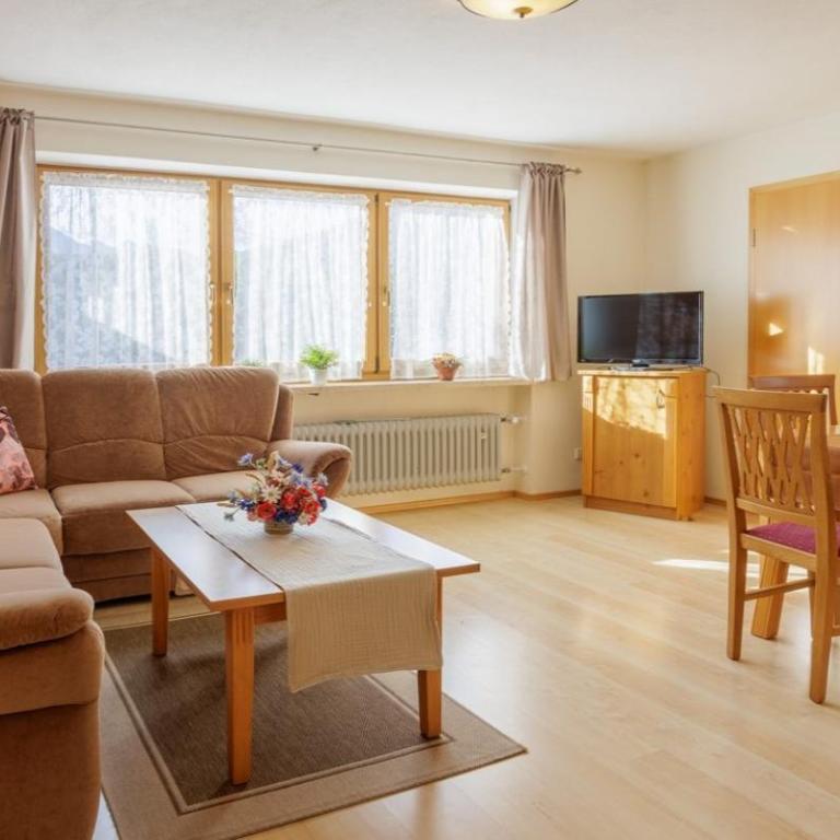 Ferienwohnungen am Westernberg inkl. Chiemgaukarte - Apartment - Erdgeschoss - 1