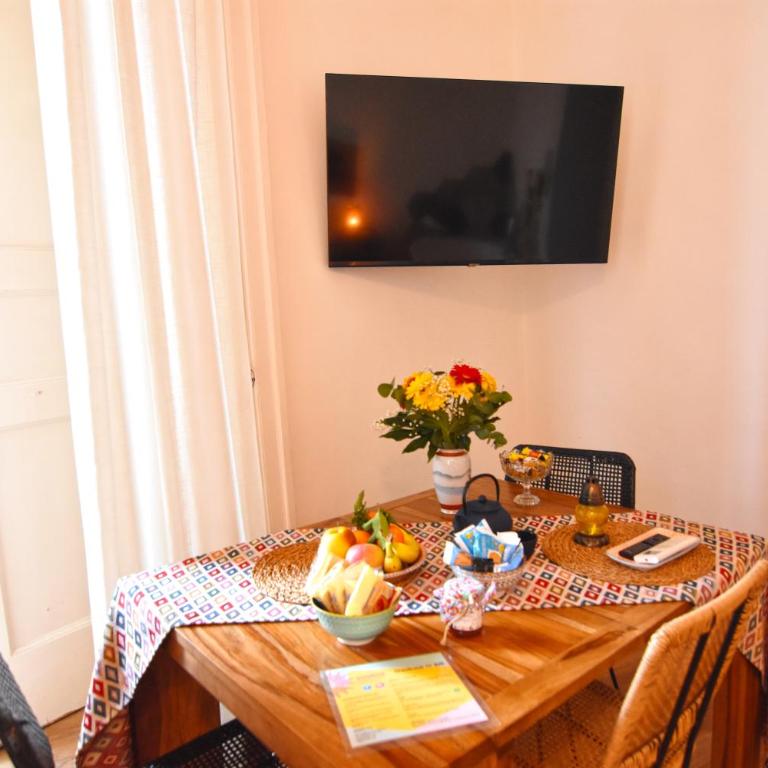 Sunrise Luxury - Suite with Sea View and Spa Bath - 10