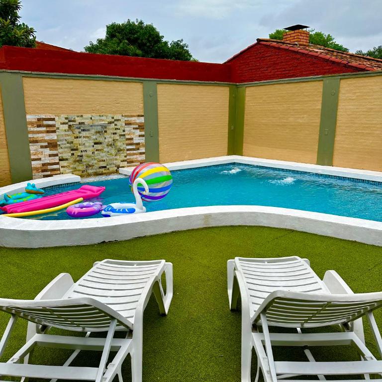 Apartamento con piscina, terraza y parking en las cercanías de Asunción - Three-Bedroom Apartment Suite - 16