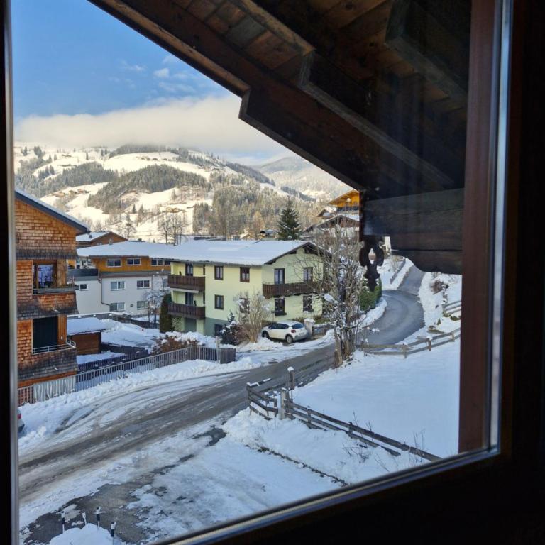 Apartmenthaus Kristall - inclusive Wasserwelt Wagrain mit Sauna - Apartment 7 mit 1 Schlafzimmer und Veranda - 5