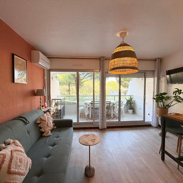 COSY APPART LE COUCHANT 4 Pers - CLIM, BALCON,PISCINE,PLAGE 5 MIN, LA GRANDE MOTTE - Appartamento con 1 Camera da Letto - 3