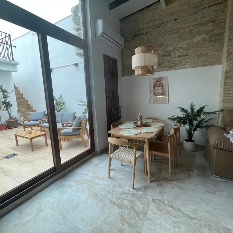 Dream Big with jacuzzi and terrace in Ruzafa - Two-Bedroom Apartment - 2