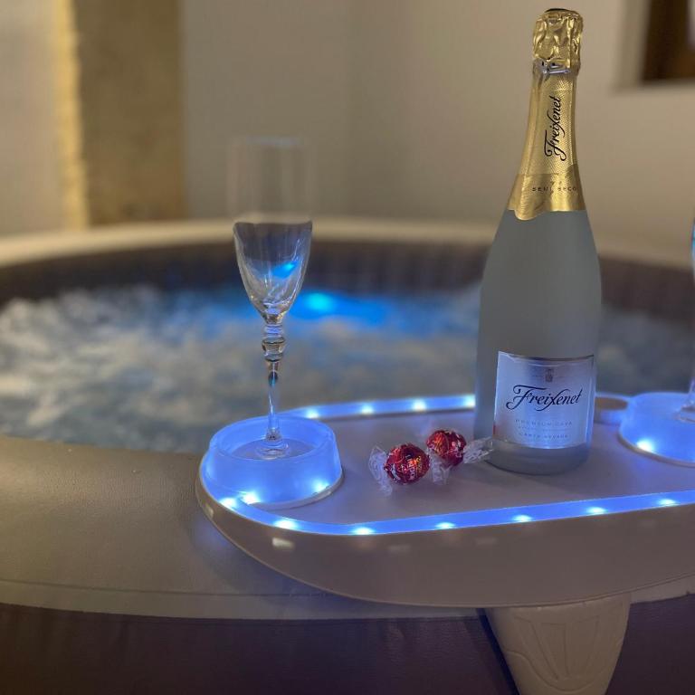 Dream Big with jacuzzi and terrace in Ruzafa - Two-Bedroom Apartment - 4