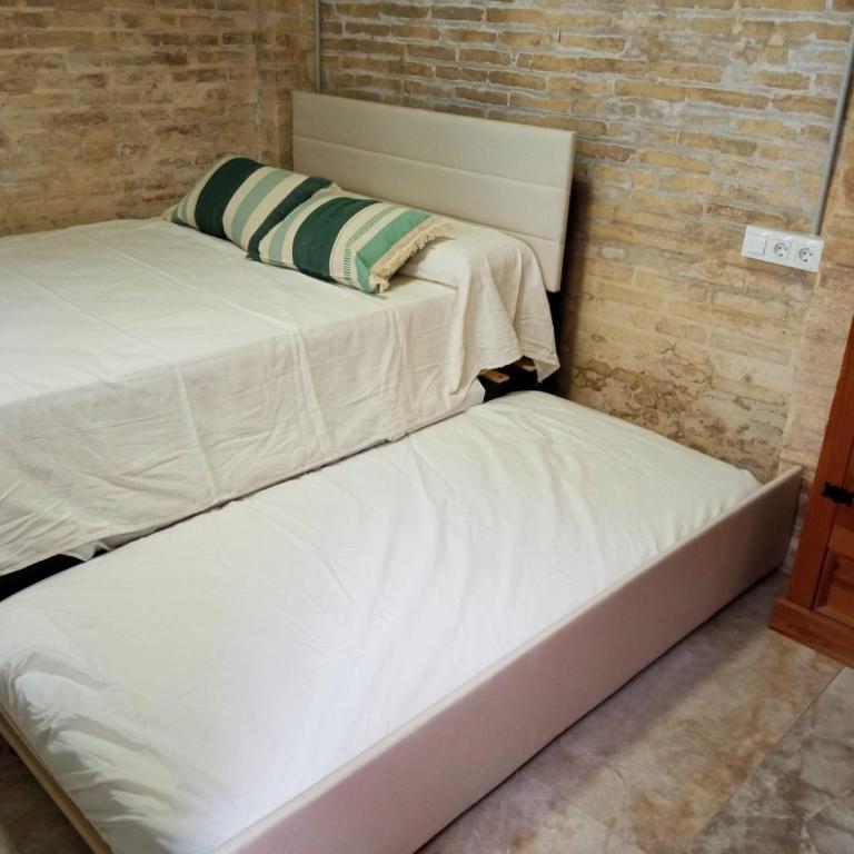 Dream Big with jacuzzi and terrace in Ruzafa - Two-Bedroom Apartment - 44