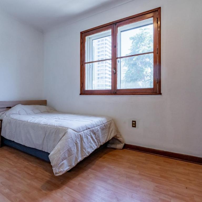 Departamento en Las Condes - Metro Escuela Militar - Four-Bedroom Apartment with Balcony - 2
