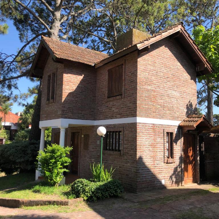 Poker - Two-Bedroom House - 1