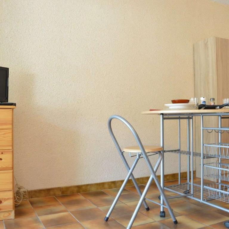 SP230-005 Studio 2 couchages SAINT PIERRE LA MER - Appartement - 3