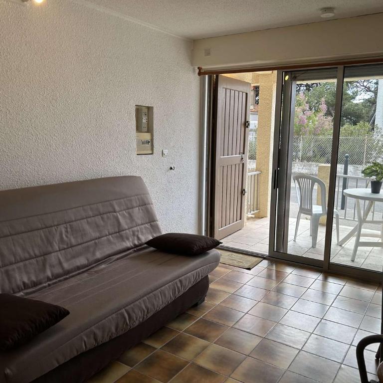 SP230-005 Studio 2 couchages SAINT PIERRE LA MER - Appartement - 6
