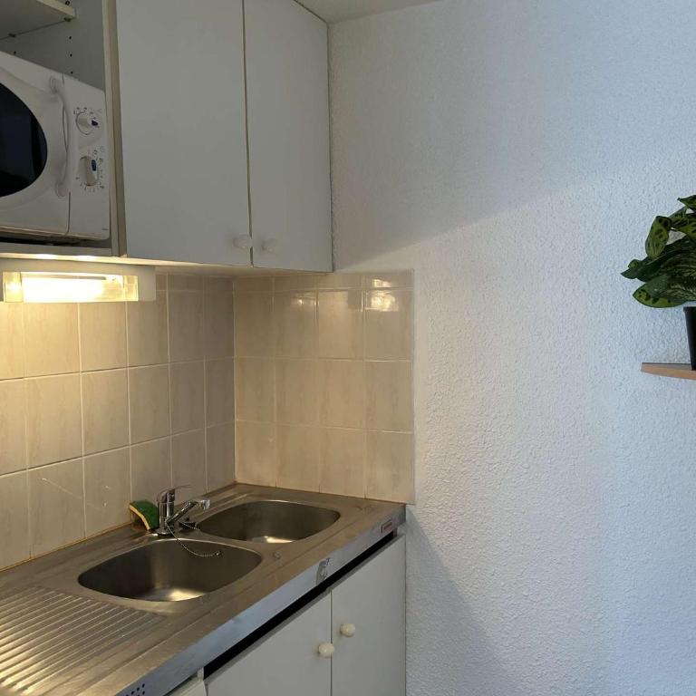 SP230-005 Studio 2 couchages SAINT PIERRE LA MER - Appartement - 8