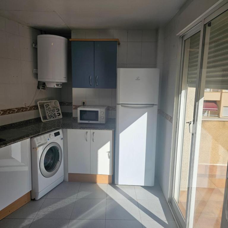 Vivienda turistica Rafael Terol - Three-Bedroom Apartment - Attic - 3