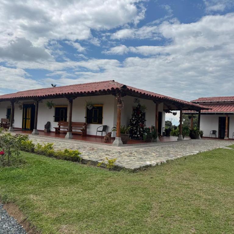Eje cafetero Cacique Amarillo Finca - Casa de 7 dormitorios - 40