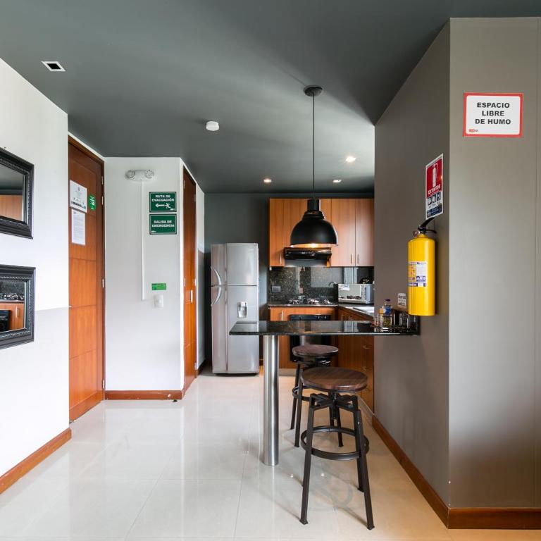 Blux Apartments Medellin - Apartamento Estudio con balcón - 5