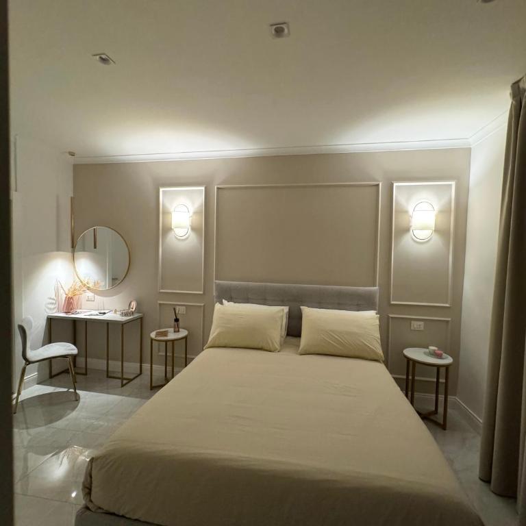 Carafa Rooms - Camera Deluxe - 1