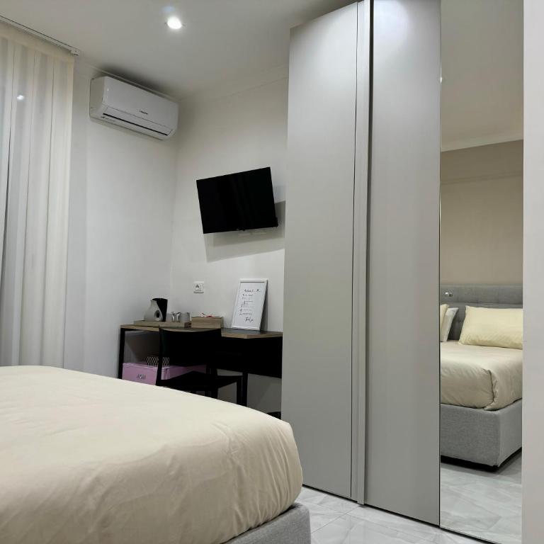 Carafa Rooms - Camera Deluxe - 13